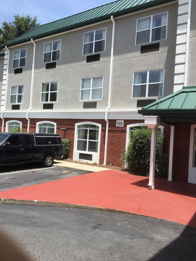 Hotel Baymont By Wyndham Sumter Zewnętrze zdjęcie